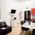 Very central spacious AC apartment