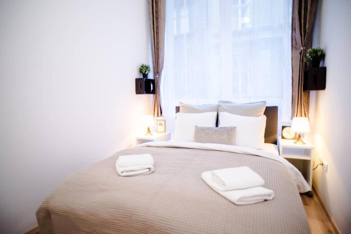 Very Spacious Ac Apartamento