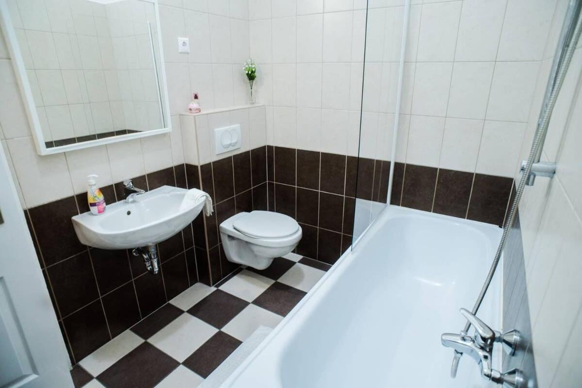 Apartamento Very Spacious Ac *